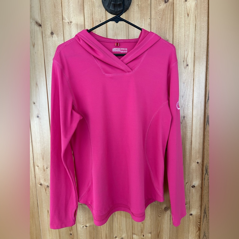 Women's Montauk Tackle Co Pink Fishing Pullover Size Large